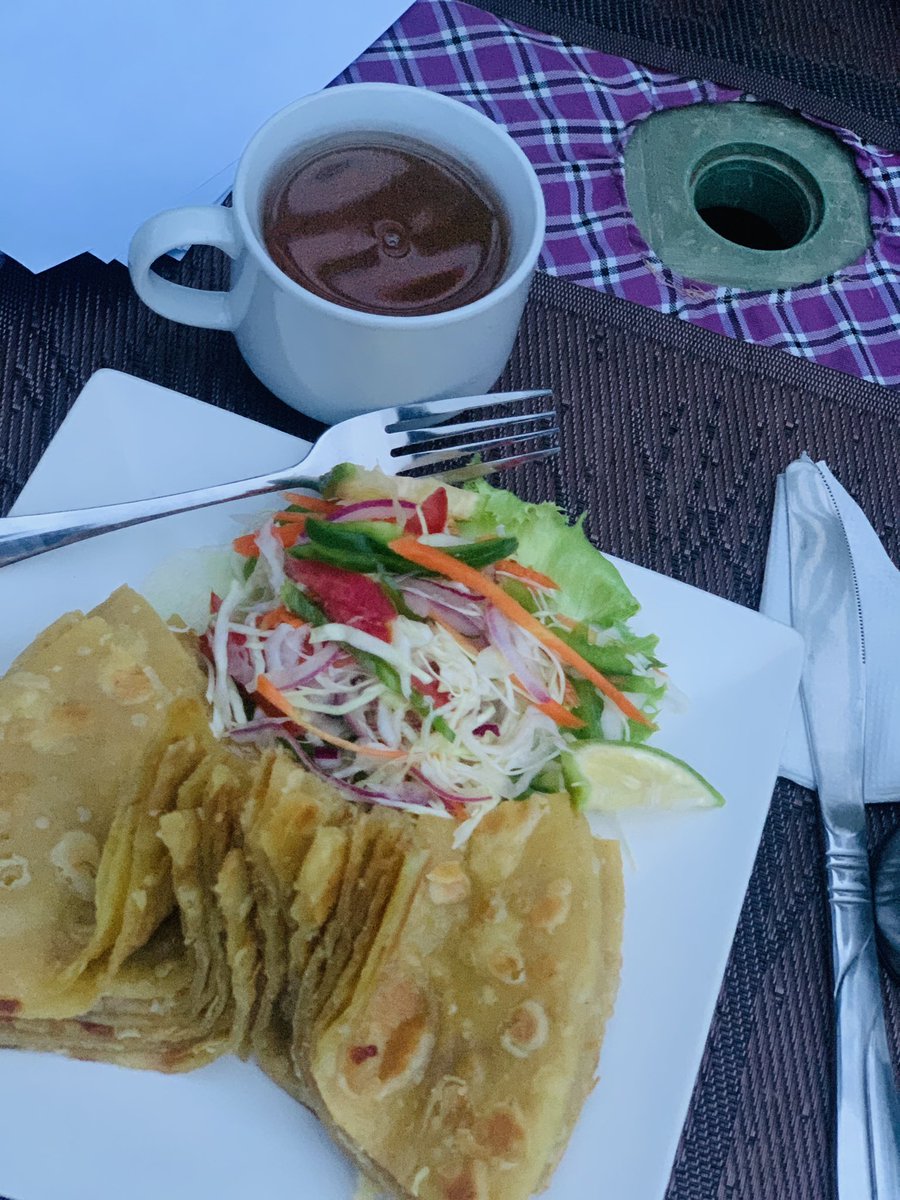EmmanueMatovu's tweet photo. @ResortMacsedo thanks for the evening black tea. https://t.co/Qv4KMeqge5