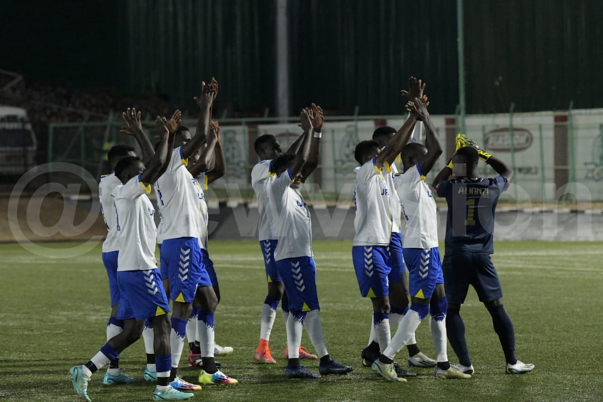 newvisionsport's tweet image. 𝐊𝐈𝐂𝐊 𝐎𝐅𝐅 | @StMarysStadium1

@VipersSC 0-0 @URAFC_Official

#VisionSports | #VIPURA | 📸@sanyarichard1