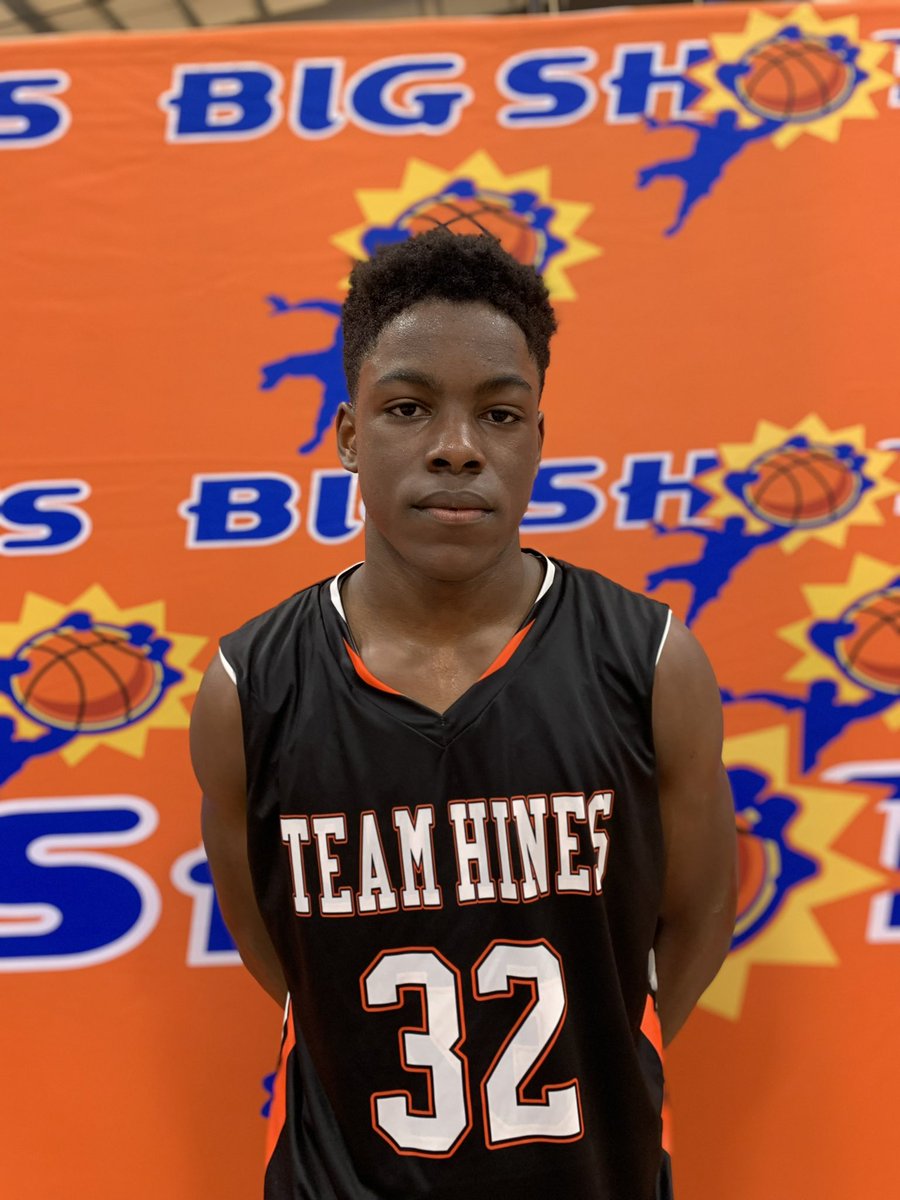 BigShotsGlobal's tweet photo. #BIGSHOTS #VABeachSpringLive

16u 

Team Hines 63
#32 Mide Okebiorvn 21pts
#25 Aidan Camire 19pts

Va Familia 33
#4 Ky’Ree Scott 8pts https://t.co/fwIO4ukCZ8
