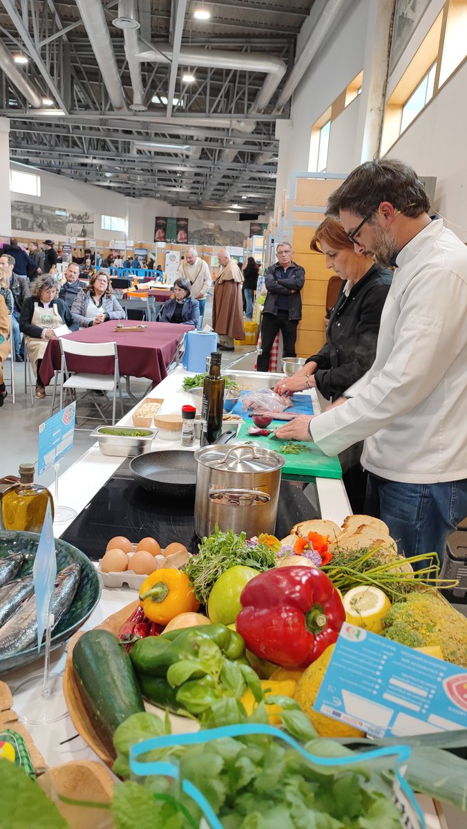 kitchenin_PT's tweet photo. Kitchen in em Montalegre
1 showcooking 👨‍🍳

#kitchen #showcooking #montalegre #patrimonio #enogastronomico https://t.co/lFcC07qk8Y