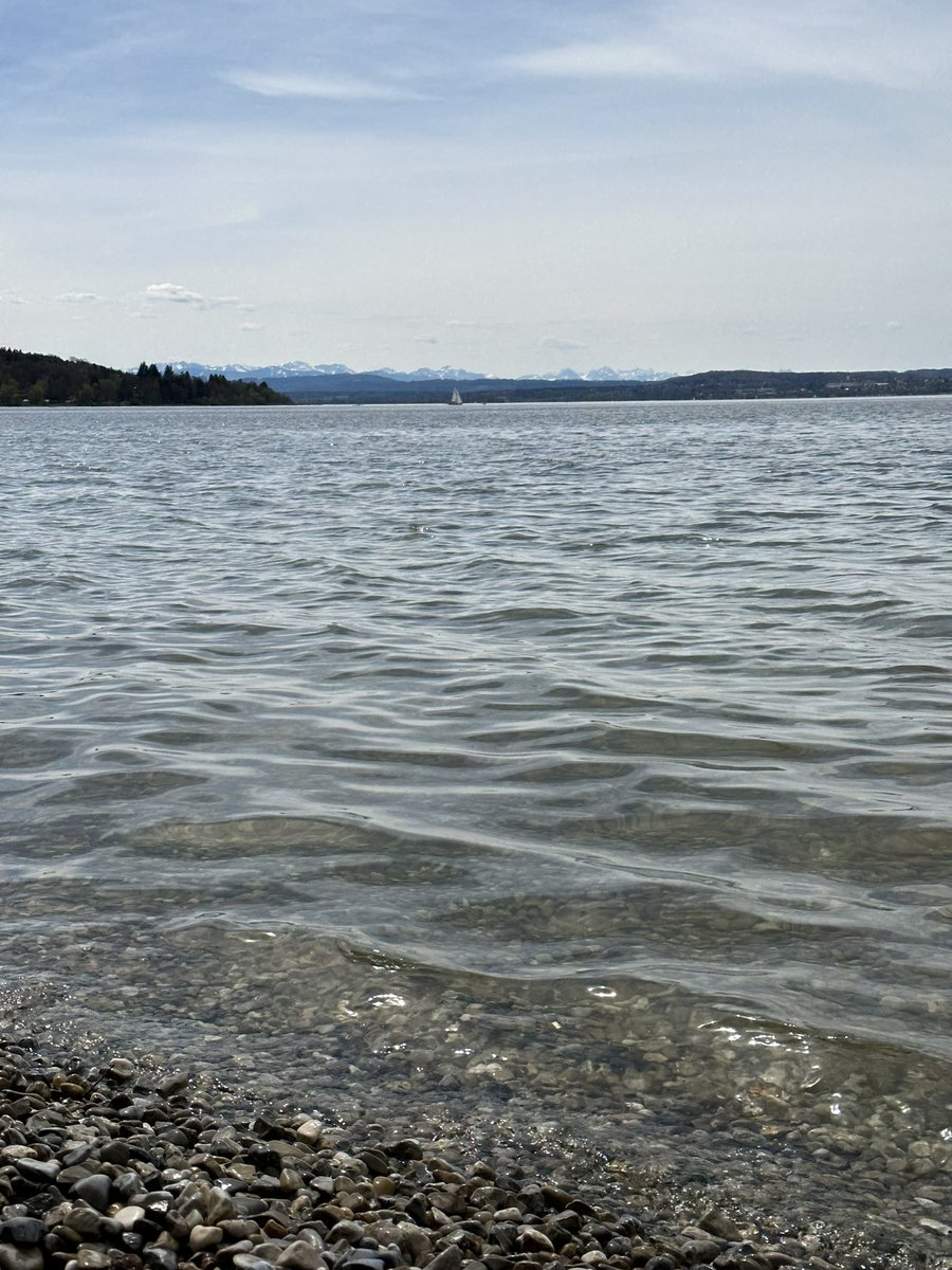 ENeureuther's tweet photo. @kirschkathi #Ammersee 😍 #Bayern https://t.co/mZt2vPvhHp