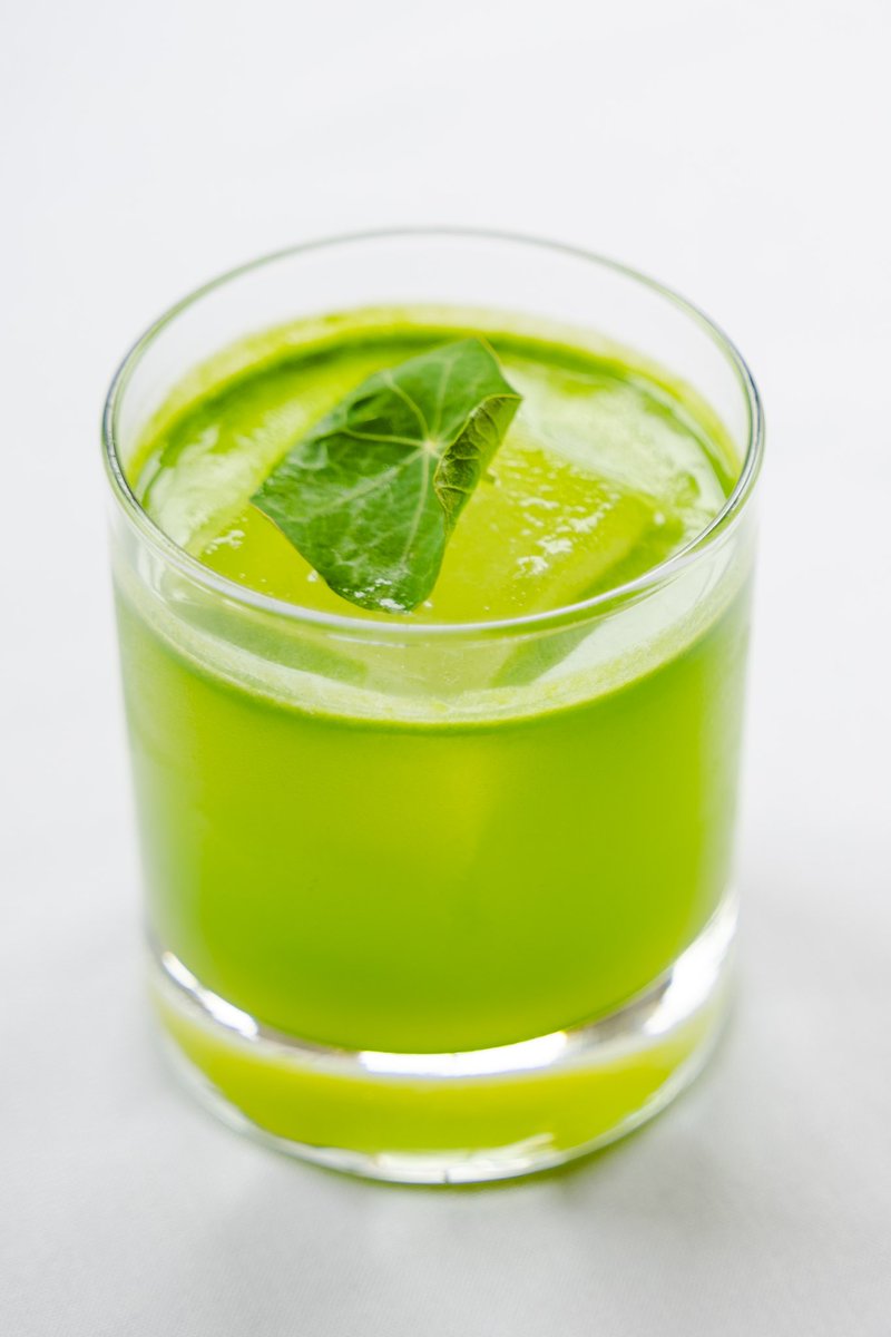 Garden Shed 🌷

Herbs de Provence infused vodka | green juice | genepy