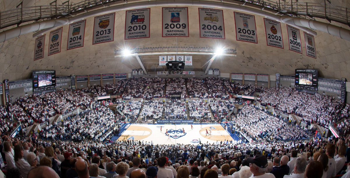 ThomasMeleek's tweet photo. Blessed to receive an offer from the Uconn huskies! #huskies #agtg https://t.co/1nDZmlMsLQ