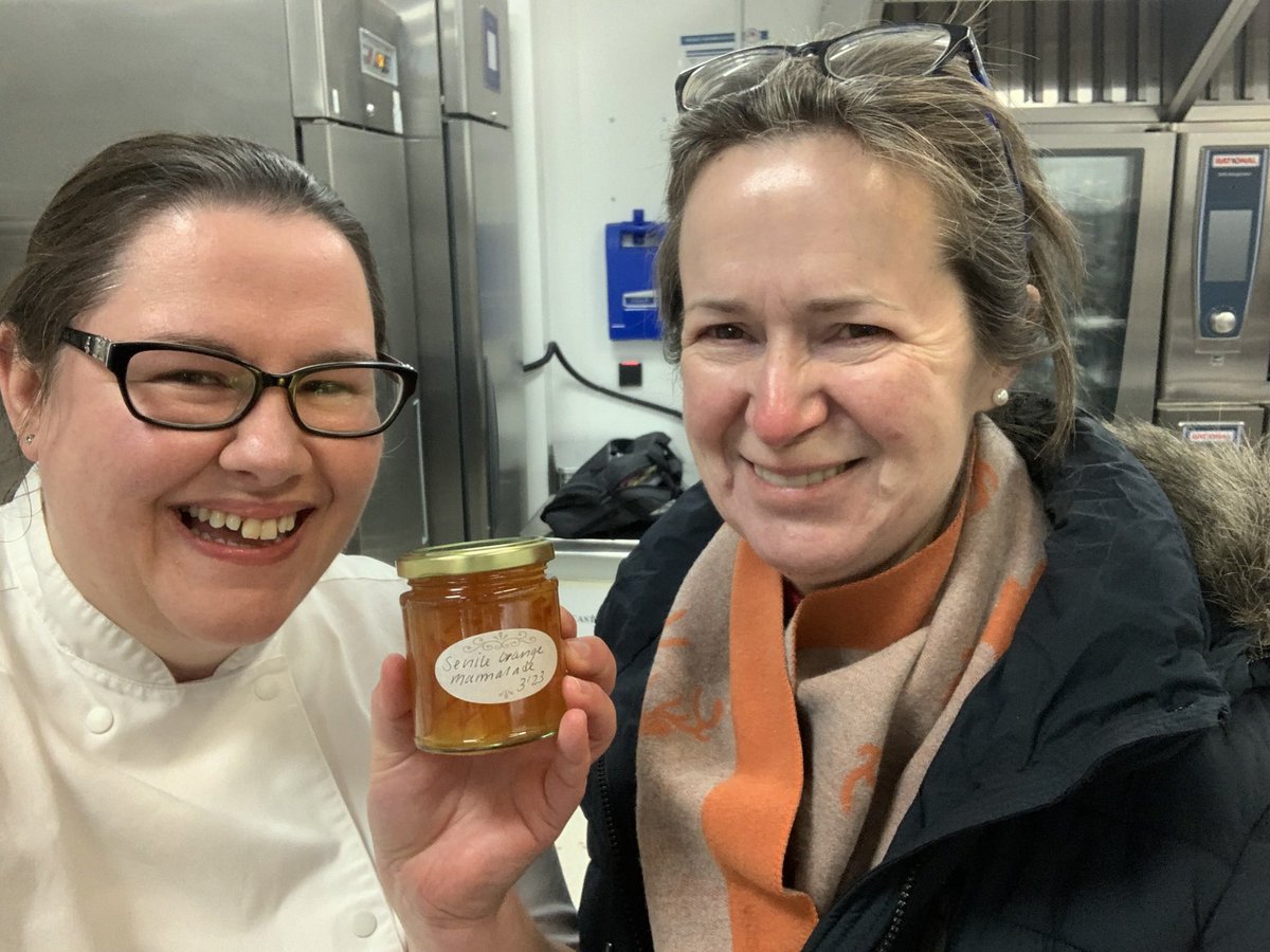 Helen Vass tweet media