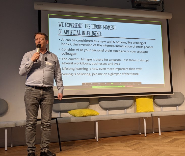 philipschm1tt's tweet photo. In the first in-person Design Thinking Munich meetup after three years, @gmtng and @steffikieffer talked about the ongoing AI revolution and Steffi's experiences with using these new tools for design thinking.

Topical and inspiring!

https://t.co/31RuOroaWZ https://t.co/NCTNOU5vMy