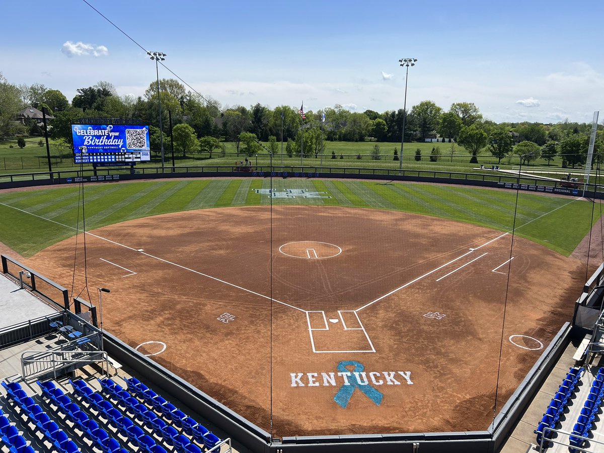 UKsoftball's tweet photo. Today, we join the @SEC in fighting ovarian cancer being #AllForAlex 🎗️ https://t.co/uQmDaPPCJJ