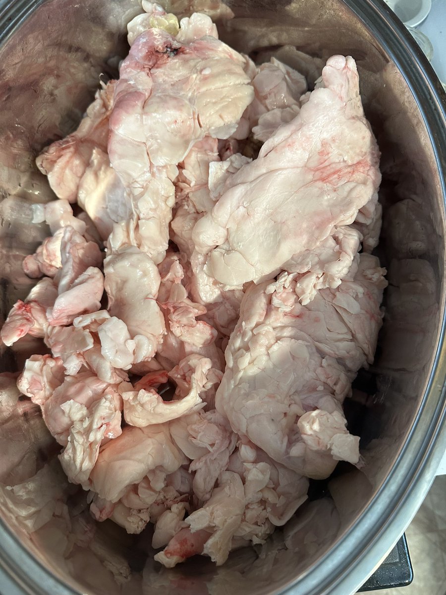 Mona Howe tweet media