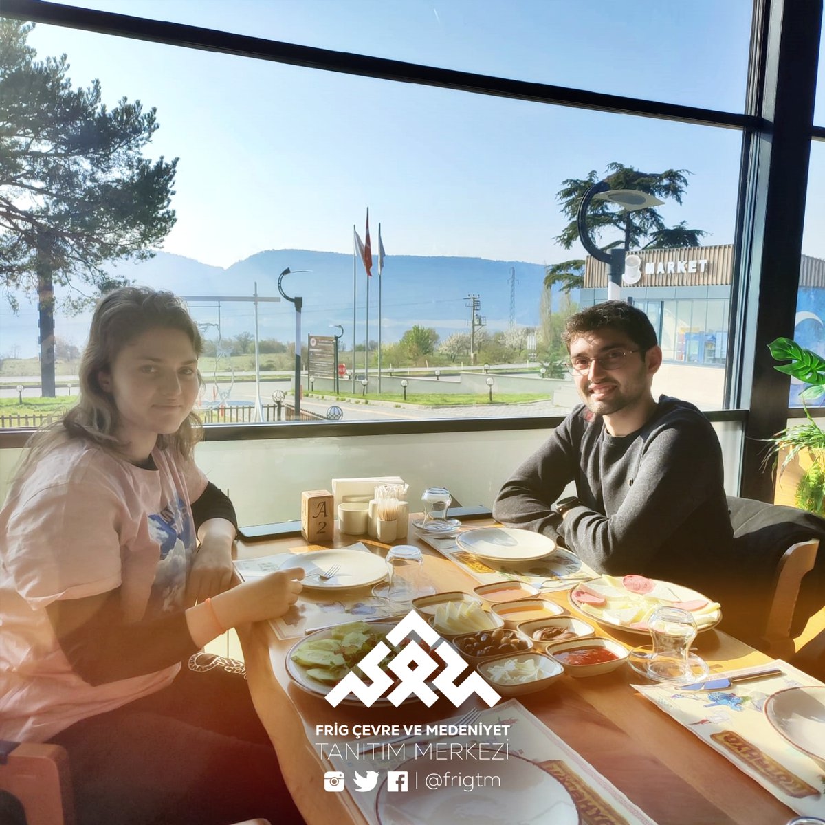 frigtm's tweet photo. Huzurlarınızda enfes bir bayram kahvaltısı… 🍳 ☕️ 🍞 🍴 

#FrigTM #Frigler #Kütahya #FrigSiziÇağırıyor #RamazanBayramı #Kahvaltı https://t.co/Rvmj8Lob79