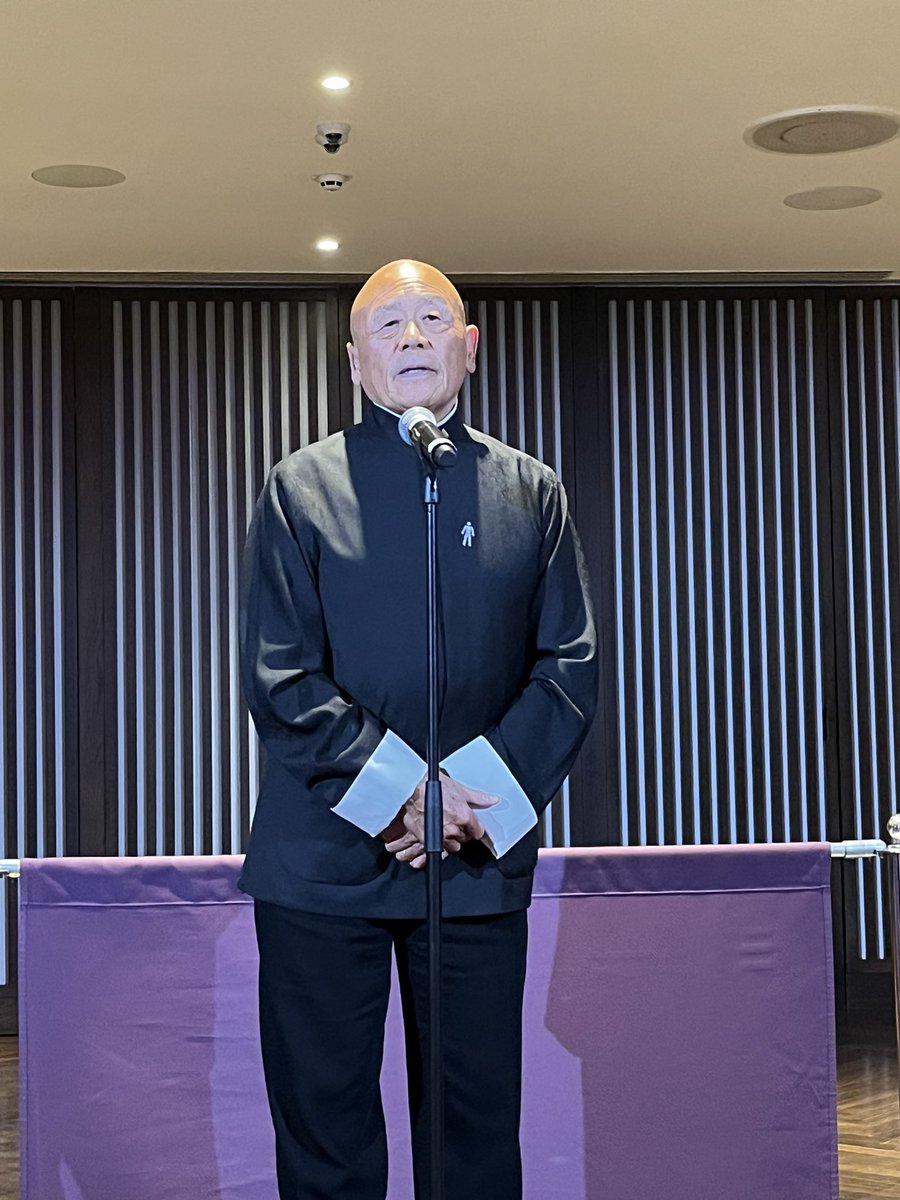 luisawelch's tweet photo. @chefkenhom attended the Prostate Cancer Uk conference this year
focused on using AI in imaging for a more precise diagnose. He met fellow ambassador #robbell &amp; addressed the audience with his own story &amp; treatment. An important occasion to raise awareness &amp; funds @ProstateUK https://t.co/xYficbmxlf
