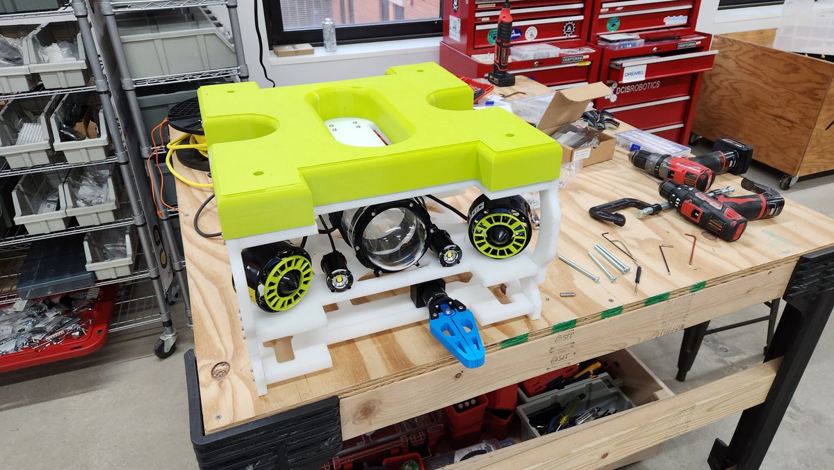 dotsciguy's tweet image. Lab Day Saturday.  #ROV #TreeFrog&apos;s frame was built, and thrusters outfitted for next week&apos;s @matecenter competition as work continued on the camera system.  Thanks to @jetcuts and @Coex3D.  @sfrobotics_wi @StFrancisSDWI