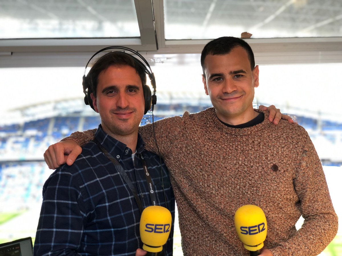 📻 QUE TENEMOS DOS‼️

🏟️ Anoeta
⚽ #RealSociedadRayo

🗣 Narra <a href="/RobertoRamajo/">Roberto Ramajo</a> 
🎤 Inalámbrico <a href="/kevintxo/">Kevin Fernández</a> 

🎙️ Dirige <a href="/GarridoCarrusel/">Dani Garrido</a>
👥 Con <a href="/Trashorras10/">Roberto Trashorras</a>  <a href="/brunoalemany/">Bruno Alemany</a> <a href="/Jorgeescorial/">Jorge Escorial</a>
📣 #VARman <a href="/itu_edu/">Eduardo Iturralde</a>