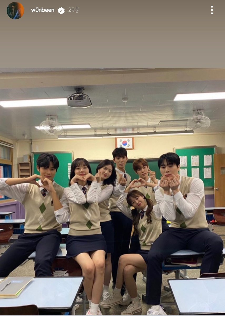 yeol_heul00's tweet photo. 채원빈 배우님 인스타그램 스토리 속 빈이 ♡ https://t.co/CREL4Vx6Jp https://t.co/2870hqTGHD
