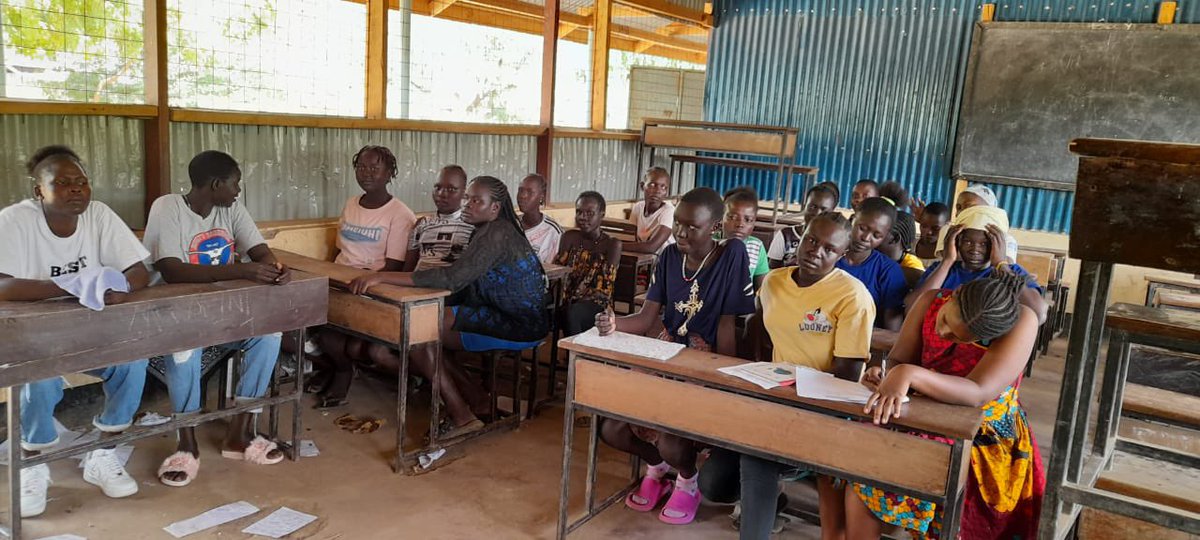 Refugee Teens Talk tweet media