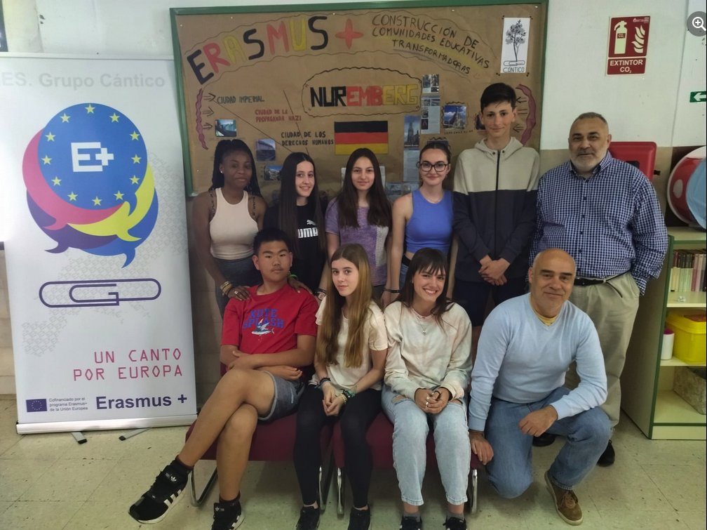 IES Grupo Cántico tweet media