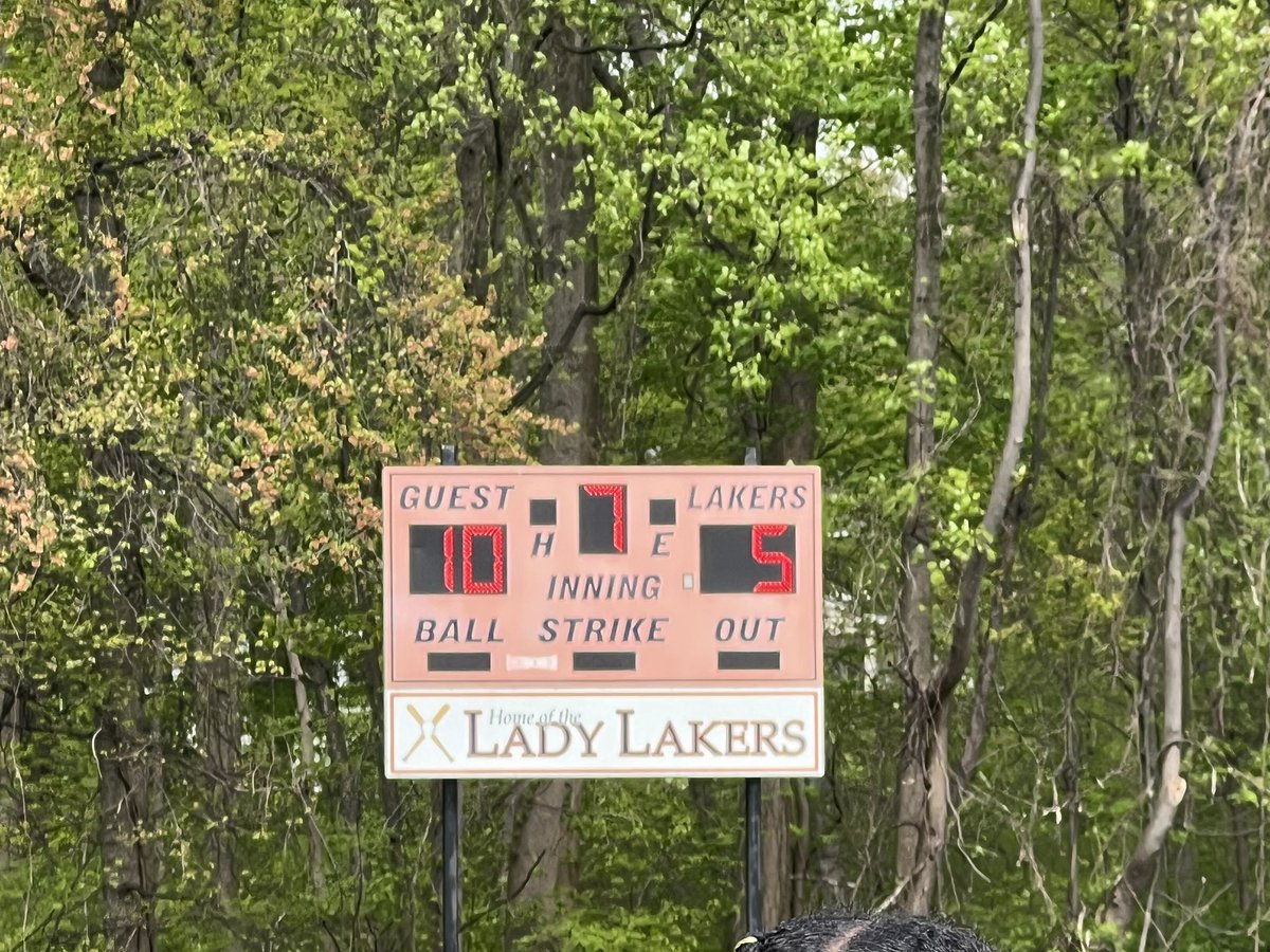 jspooner121's tweet photo. Cougs take down mountain lakes in the first game of the tourney. Kinnelon up next. Gwen with 14K’s. Let’s go!! 🥎🥎@softball_krhs #hitson3 https://t.co/tkyO25xA8h