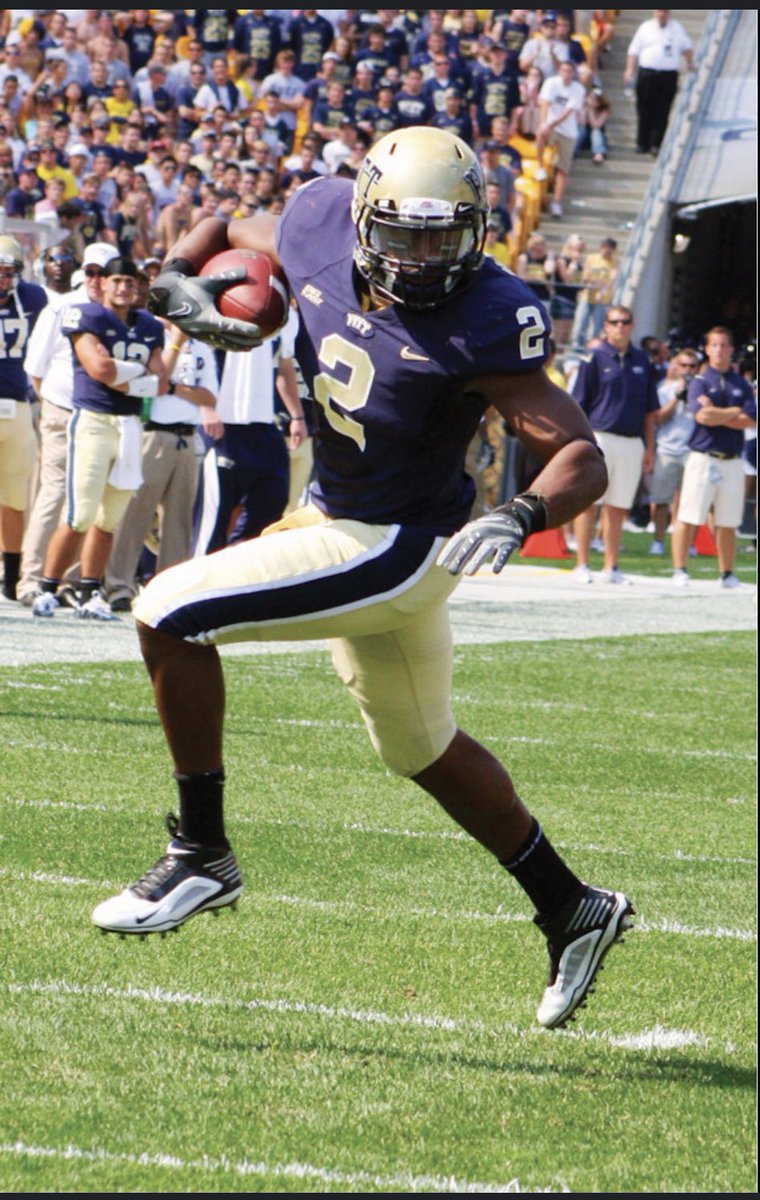 FrankCignetti's tweet photo. Congratulations to Pitt All American &amp; NFL Alum Dorin Dickerson on his Induction into the Western Pa Sports Hall of Fame. #H2P @scorindorin @CoachWannstedt @B_Stull13 @pittbostick @Pitt_FB https://t.co/6Xm6twxMef