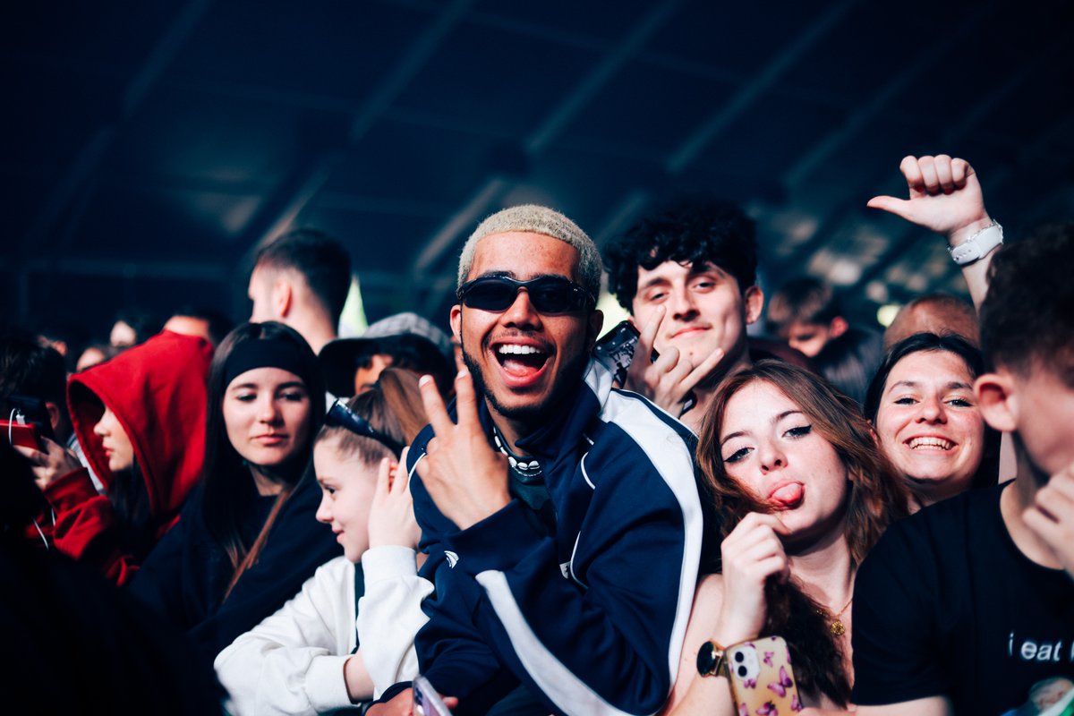 PrintempsDB's tweet photo. B.B. Jacques pour l'ouverture de la soirée rap c'etait juste WOW 🦅
Gardez un oeil sur les #INOUïS23, il est la preuve vivante que ça porte ses fruits 👀 @LesInouisduPdB #PDB23
📸 @mathieufoucher https://t.co/4p19uXdJAO