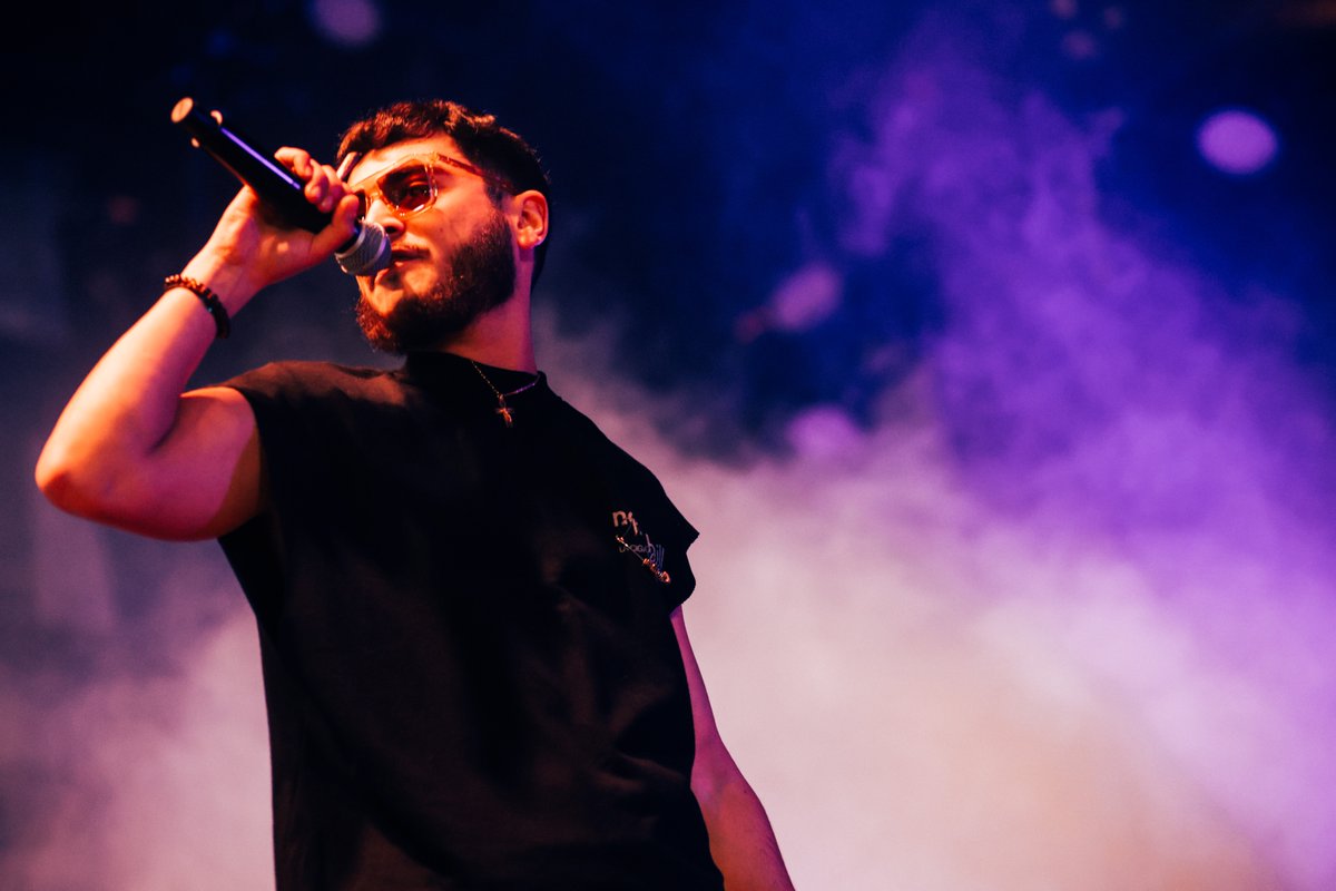 PrintempsDB's tweet photo. B.B. Jacques pour l'ouverture de la soirée rap c'etait juste WOW 🦅
Gardez un oeil sur les #INOUïS23, il est la preuve vivante que ça porte ses fruits 👀 @LesInouisduPdB #PDB23
📸 @mathieufoucher https://t.co/4p19uXdJAO
