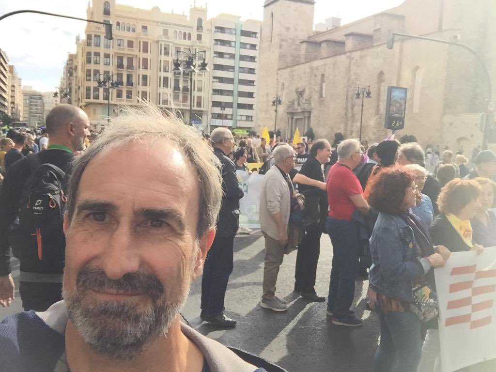 Sebastia_Jordi's tweet photo. 25 d’abril! Som País Valencià! https://t.co/W1oZRn4rYD