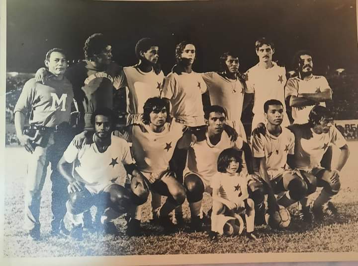 TuneldoTempoNFC's tweet photo. 🏆 Time campeão estadual que colocou o #Naça no #Brasileirão72
📜 #Júlio (massag.), #EdsonBorracha, #MárioVieira, #Fausto, #Mesquita, #Jurandir #Almir; #Helinho, #Julião, #WalmirCoutinho, #Jorginho #Reis
📸 Jorginho
#Nacional #NacionalFC #CampeonatoAmazonense1972 #Vivaldao https://t.co/d6Em9kzt0Q
