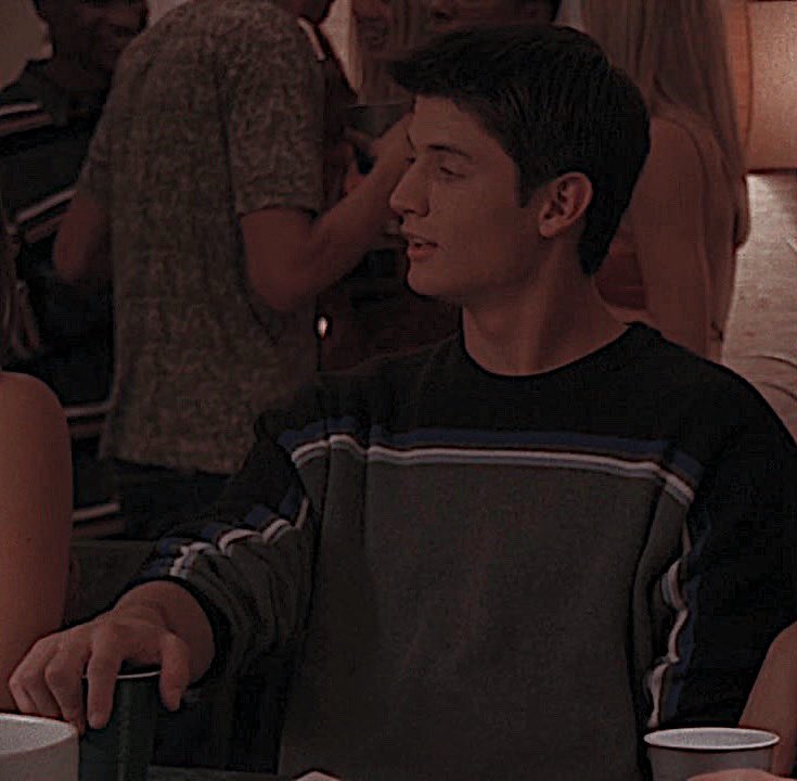 cherche recherche rpdm rp dm 

salut, j’suis pas nouveau mais j’aimerais avoir des nouvelles personnes dans ma tl en espérant que vous êtes assez intéressants. 

♡ pour un follow + dm
↻ pour la visibilité