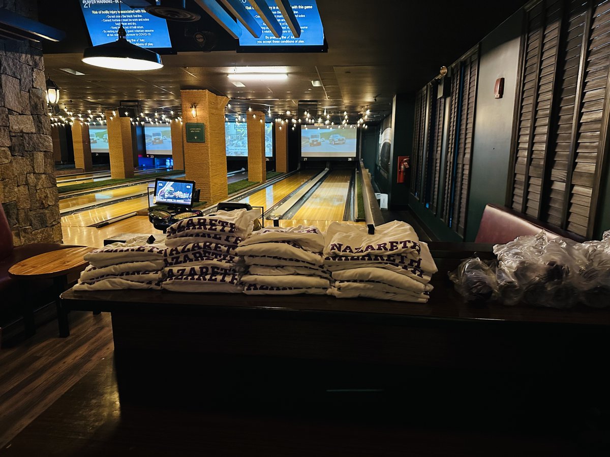 Nazuniversity's tweet photo. Naz Admissions traveled to New York City to celebrate #NazBound students in their own backyard. Students connected with each other and us for bowling and fun at Bowlero Times Square! We love celebrating all our #NazBound students! 💜 💛 https://t.co/MLuCqq76ZW