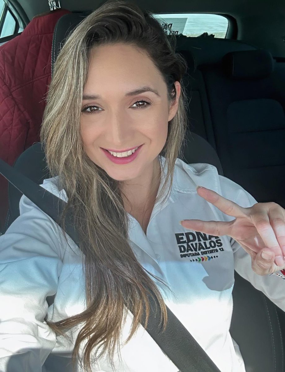 Saliendo de Parras rumbo a la sierra de Arteaga !!
Me encanta recorrer el Distrito, sus paisajes, su comida, su clima, pero sobre todo… su gente!!
Que tengan un excelente sábado 🙌😊
