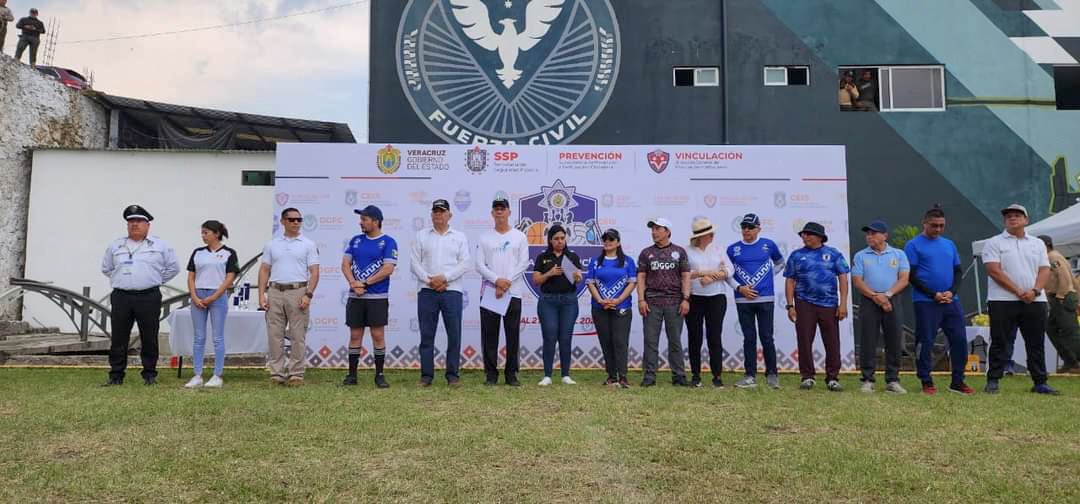 CEISver's tweet image. En el Gobierno de la Cuarta Transformación dirigido por el Ing @CuitlahuacGJ , fomentamos con orgullo acciones para la promoción del trabajo por medio de la cultura y el deporte.♟️🏊🏻‍♀️⛹🏻‍♂️🤾🏻‍♀️

Por ello la @SP_Veracruz a través del CEIS, participamos en los Juegos Conmemorativos