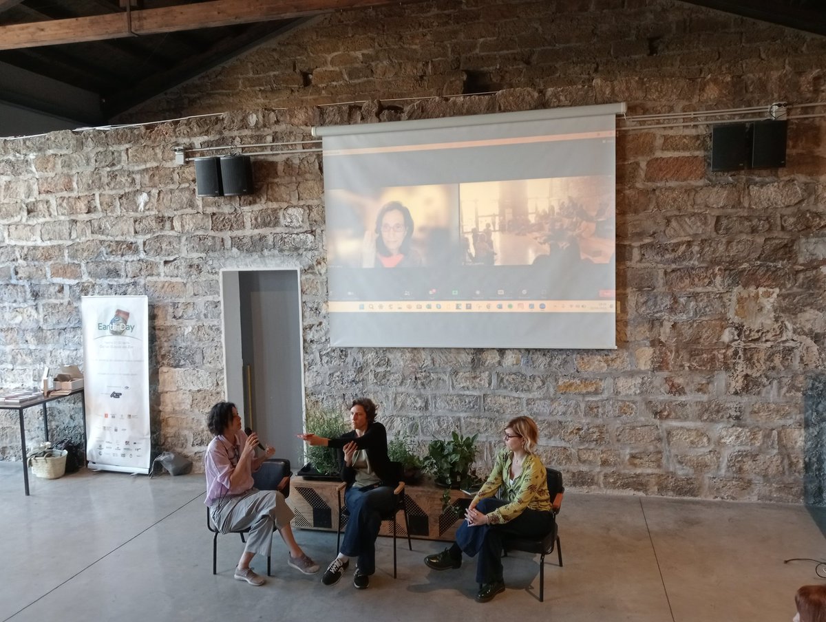alswolf's tweet photo. "Nessi e connessi"
Ora: @ilariacapua collegata, @RossellaMuroni e @A_LisaCorrado qui ai Cantieri culturali alla Zisa, modera @PatriziaPozzo 
#EarthDay2023 https://t.co/fWPPjq29Ys
