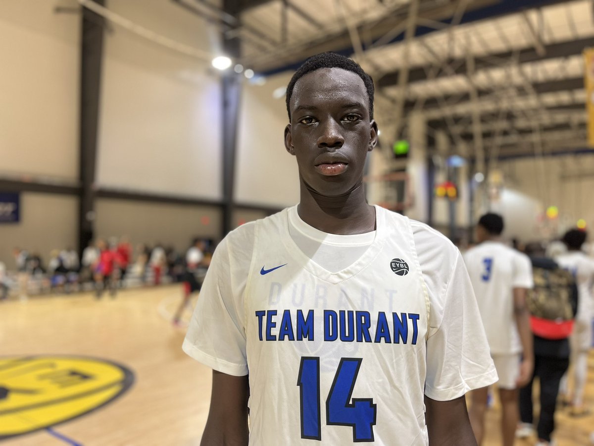 ColbyGHoops's tweet photo. Some @NikeEYB S1 Day✌️AM standouts

‘24 Karter Knox
‘24 Pat Ngongba
‘24 Donnie Freeman
‘24 Marcus Allen
‘25 Nigel James
‘25 Jaylen Harrell
‘25 Cam Ward
‘25 Alier Maluk
‘25 Christian Gurdak
‘25 Adlan Elamin
‘25 Jaquan Womack https://t.co/BXpc5sNOyu