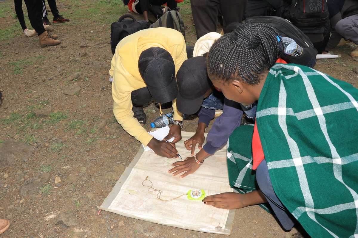 b_ryan_m's tweet photo. The President's Award-Kenya exists to develop and deliver quality experiential activities that impart positive life skills and ethical values to young people for a better society.
#kisiiuniofficial
#DukeofEdinburgh
@PAK_Kisii https://t.co/tstUBkm1Og