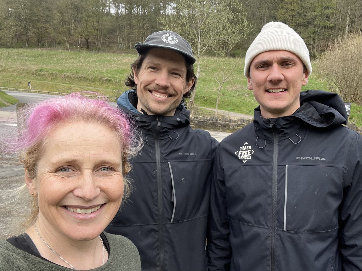 AmyJaneBeer's tweet photo. Among the many groups getting out and about this #EarthDay here’s a special shoutout to @trashfreetrails just continuing what they do year round… great to meet Dom & Jake today at @Dalby_Forest #PurposefulAdventure #WildService 💚👊🙌 https://t.co/gUYWJ7KSiI