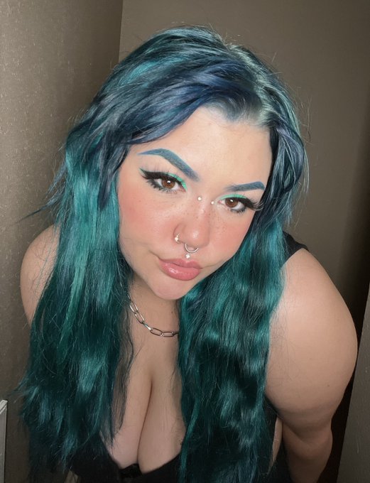 I can be pretty sometimes https://t.co/tFhhtTqySN