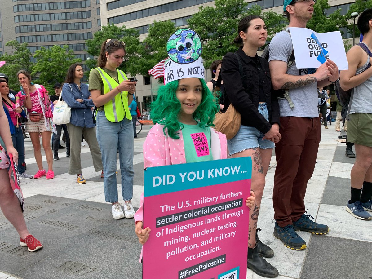 Environmental groups march for the ecology and climate action on EarthDay 2023. “We have 7 years to act on climate before it is too late.” Story and video report at DCmediaGroup.us #EarthDay2023