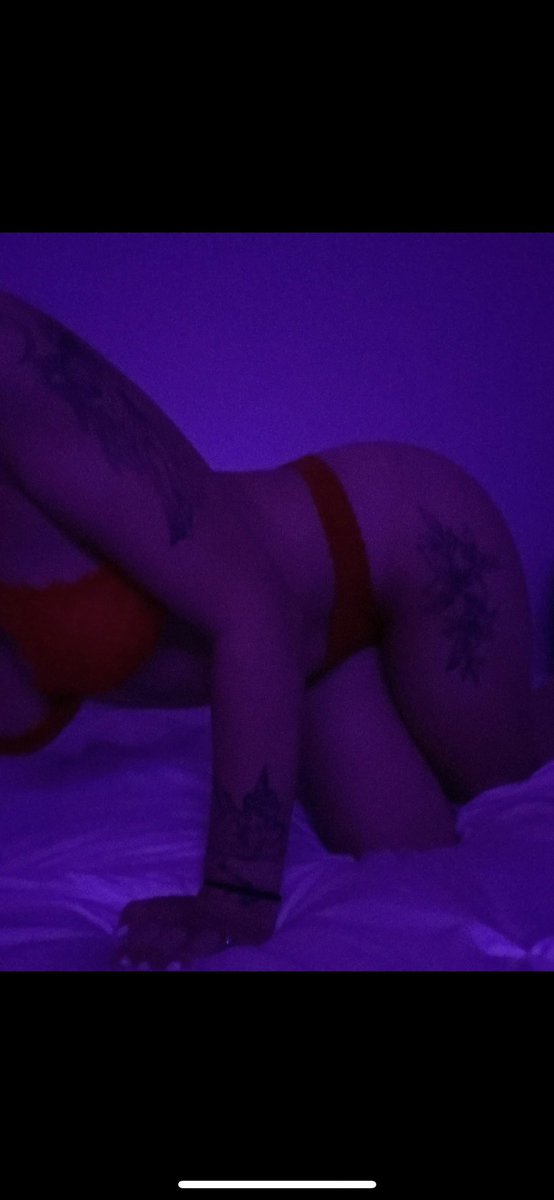 _rc17___'s tweet photo. Cum lay w me🥵🥰 https://t.co/vGtRAofaTZ
