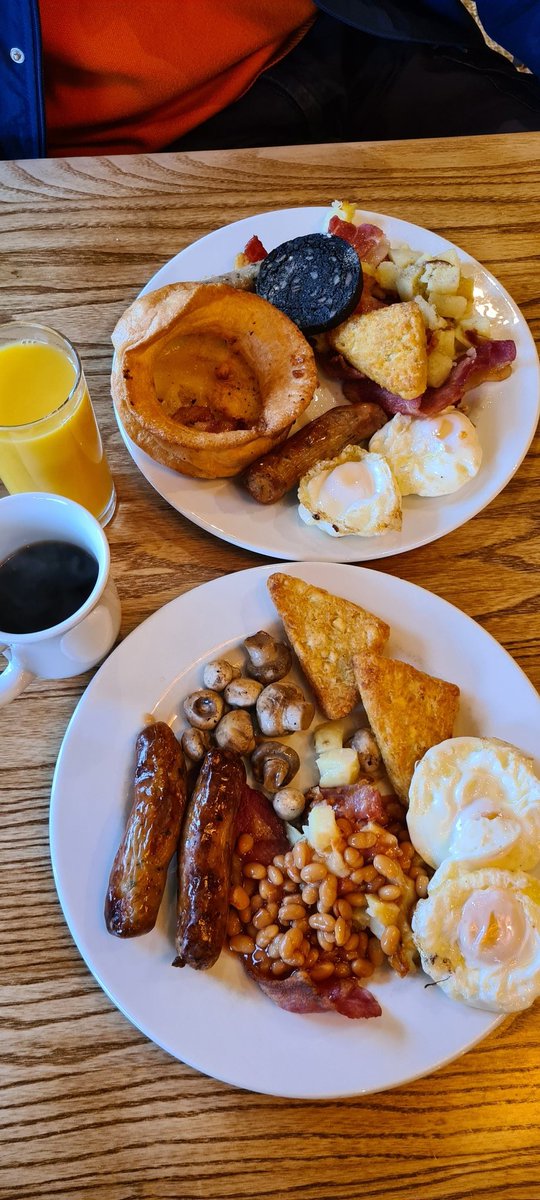 Fried eggs were back at #TobyCarvery so we had to go!! #FullEnglishBreakfast #FryUp #SaturdayBreakfast