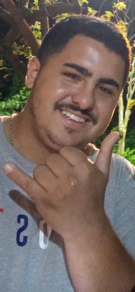 MILICIANO FAUSTAO 

ESSE MILÍCIA E SOBRINHO DO MILICIANO ZINHO 

QUEM TIVER INFORMAÇÕES CHAMA NA DM 

QUALQUER MILICIANO OU BANDIDOS 
NAO DEIXEM DE NOS MANDAREM INFORMAÇÕES
ENDEREÇOS. QUE ELES COSTUMAM ESTAR. <a href="/rubens20221/">informações RJ🏴</a>