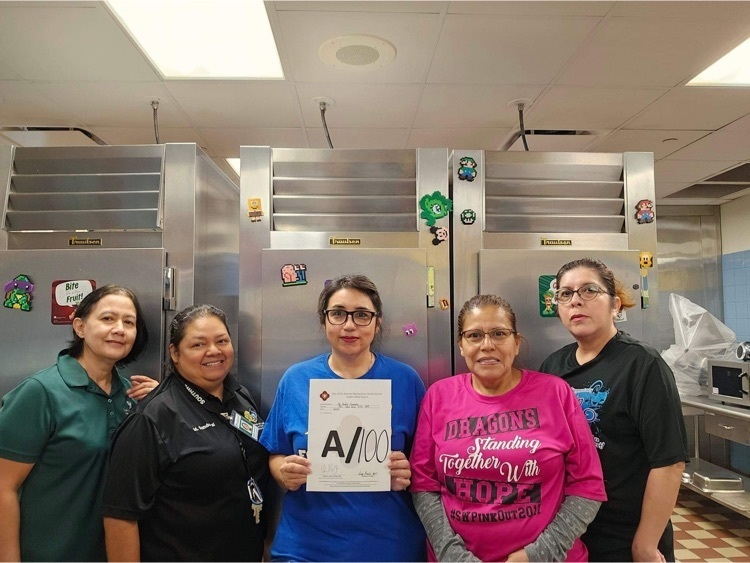 swisd_she's tweet photo. We are thrilled to share the great news that our cafeteria staff has received an "A" rating! Congratulations to our amazing team for their hard work and dedication to feeding our students healthy and delicious meals every day.
#RootEdSkyHarbour #WeAreSW https://t.co/X2DzEqGNTC
