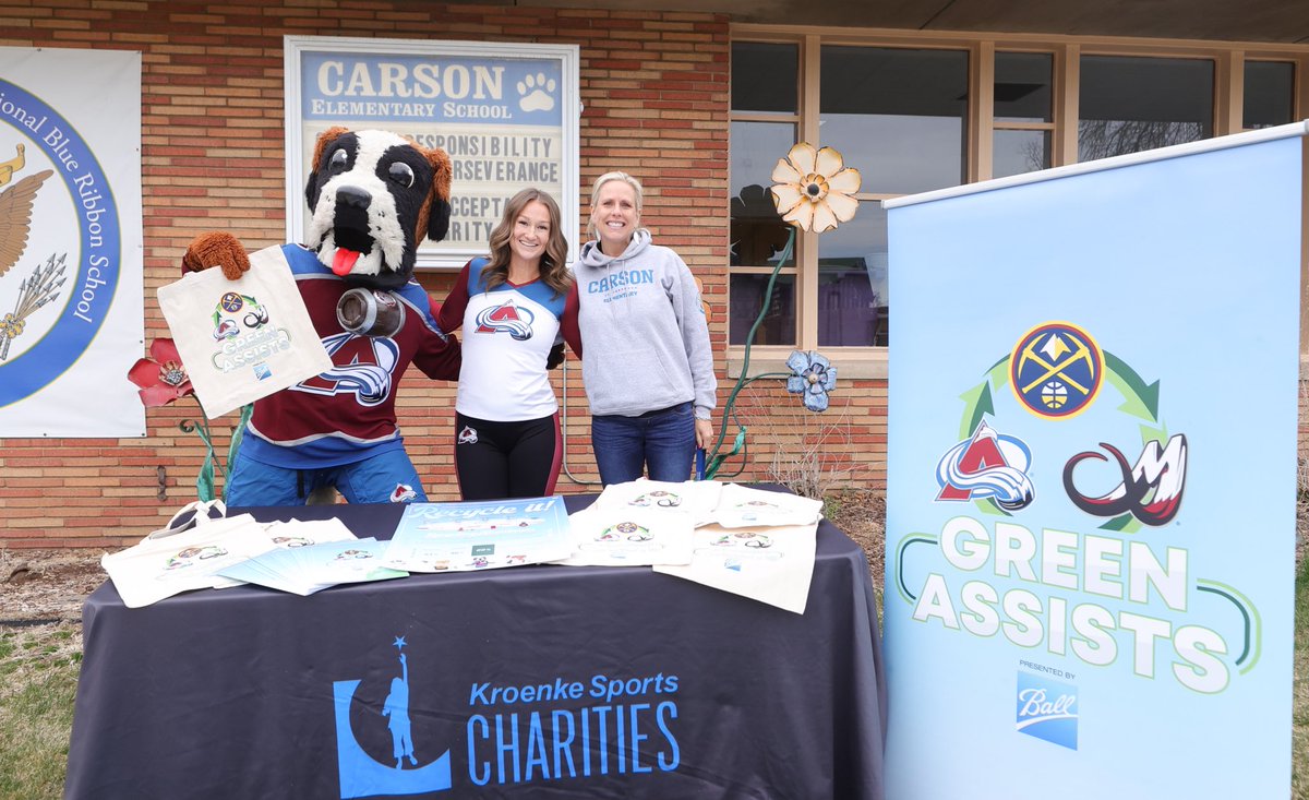 Avalanche's tweet photo. It is never too early to educate the next generation of sustainability leaders!
Happy Earth Day from our family to yours!
#RecycleIt #GoAvsGo https://t.co/agPIO4b76G