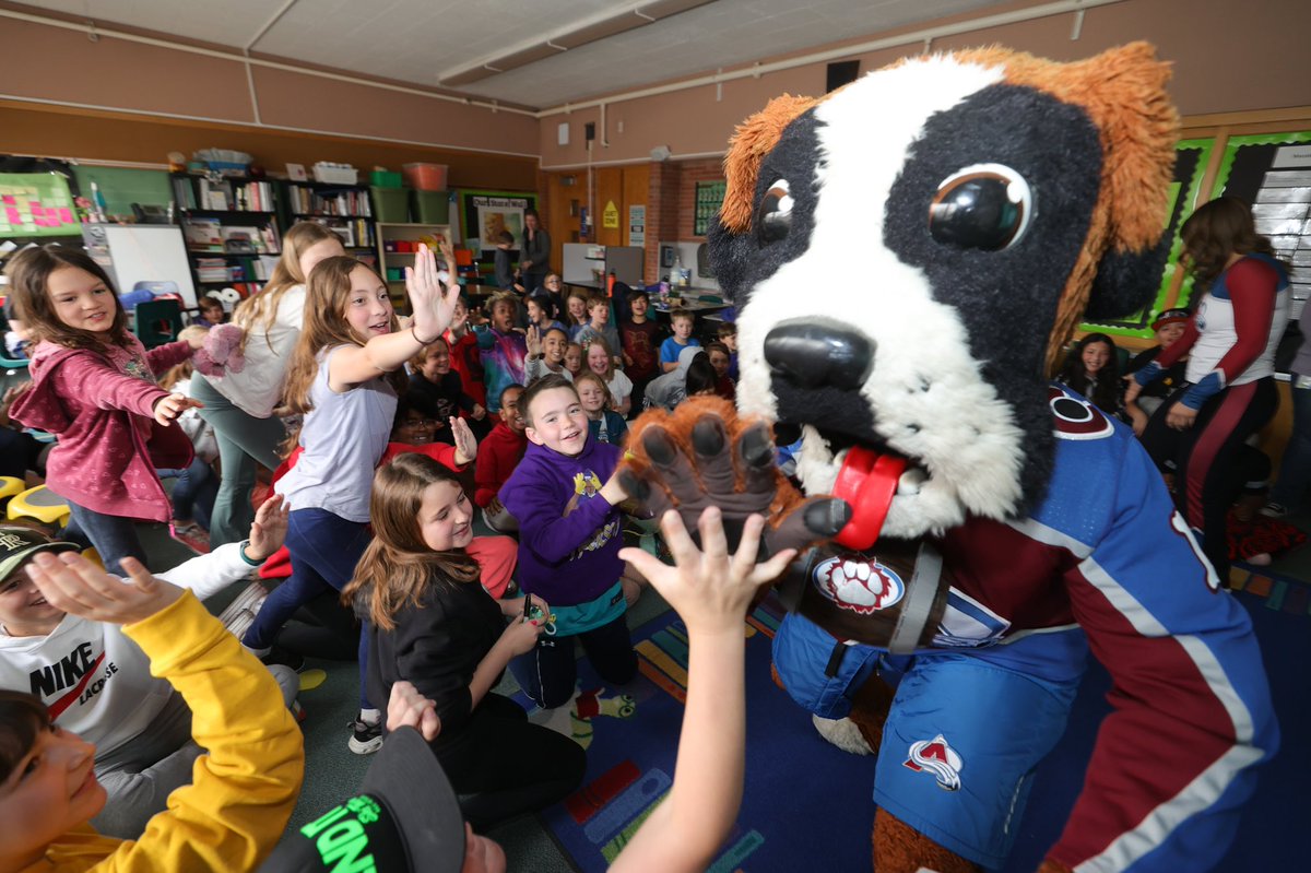 Avalanche's tweet photo. It is never too early to educate the next generation of sustainability leaders!
Happy Earth Day from our family to yours!
#RecycleIt #GoAvsGo https://t.co/agPIO4b76G