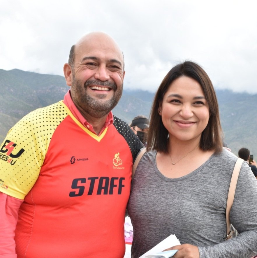 rigofuentes's tweet photo. Hoy es un día especial para ti apreciada Vicky,  por ser tu cumpleaños, que lo celebres a lo grande, no sin antes reconocer todo tu esfuerzo, dedicación, buen desempeño, además del compañerismo que has demostrado durante todos estos años. Gracias por hacernos el trabajo más fácil https://t.co/mvsZbVaEbF