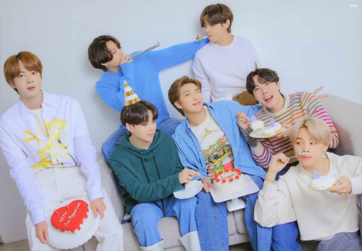 ExercitusInvict's tweet photo. 📶 | Actos de K-Pop con más #1 en iTunes US:

1. #BTS - 27
2. #SUGA - 6
3. #jhope - 5 
3. #Jimin - 5
4. #RM - 4
5. #Jungkook - 3
6. bp - 3
7. #V - 2
7. #Jin - 2
7. PSY - 2

𝘬𝘰𝘰𝘬🍂
@bts_bighit #방탄소년단 #BTSARMY @BTS_twt https://t.co/GngLXTxY14