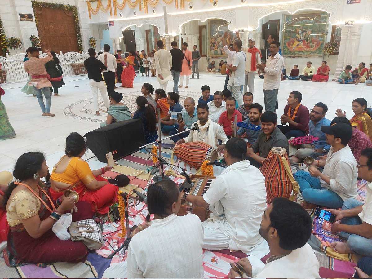 ISKCON_Patna's tweet photo. 22 April 2023 ISKCON Patna Asthapna Diwas

Hare-Krishna 🦚🪷🙏🏼

@IskconInc @iskcon https://t.co/Qvcjc99QU6