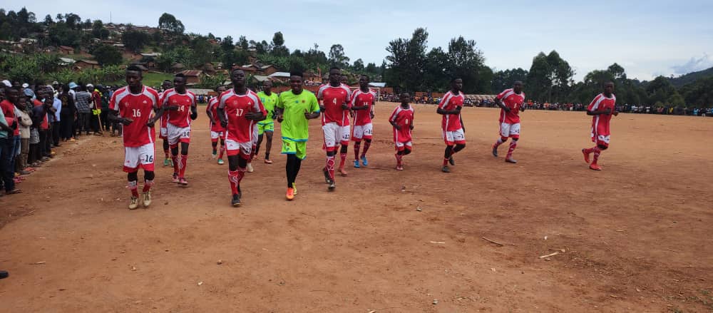 Greatdreamdrc's tweet photo. PRÉLIMINAIRE CHAMPIONNAT PROVINCIAL NORD-KIVU
Miracle devant Lubero sport s'en sort & Simba tombe face à Likonga
#LUBERO
Site de #KIRUMBA
STADE Mughalikya de Kasando
US Lubero sport 0-1 TP Miracle de Rutshuru
LIKONGA DE Kirumba 2-1 AS SIMBA DE Rutshuru
#LIFNOKI #FECOFA #FCLU #RDC https://t.co/OGM1C6Ly91