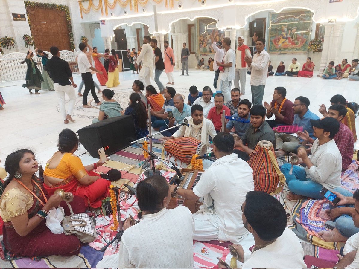 ISKCON_Patna's tweet photo. 22 April 2023 ISKCON Patna Asthapna Diwas

Hare-Krishna 🦚🪷🙏🏼

@IskconInc @iskcon https://t.co/Qvcjc99QU6