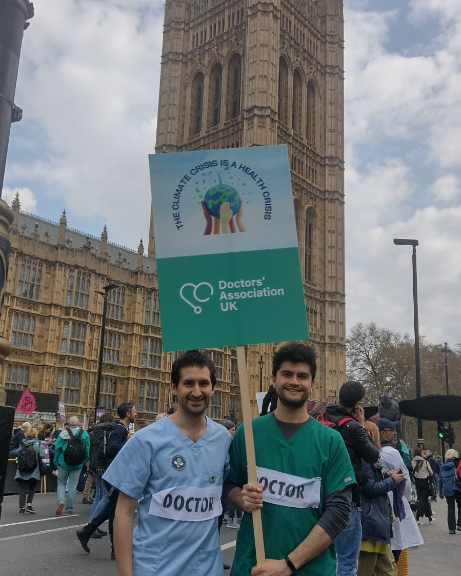 TheDA_UK's tweet photo. Great to be a part of the #EarthDay2023 march and the #PlanetaryHealthHub this weekend along with 25 other orgs inc. @eco_medics and @physio_declares. Back again tomorrow! #ClimateCrisisIsAHealthCrisis https://t.co/s9ze8ALvS0