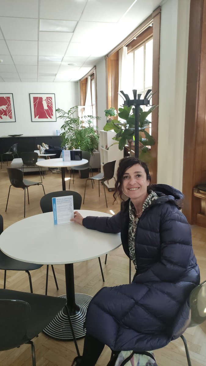 ochoa20680's tweet photo. At the canteen in the school...by the way quite much cheaper https://t.co/94NuNxgY2Z