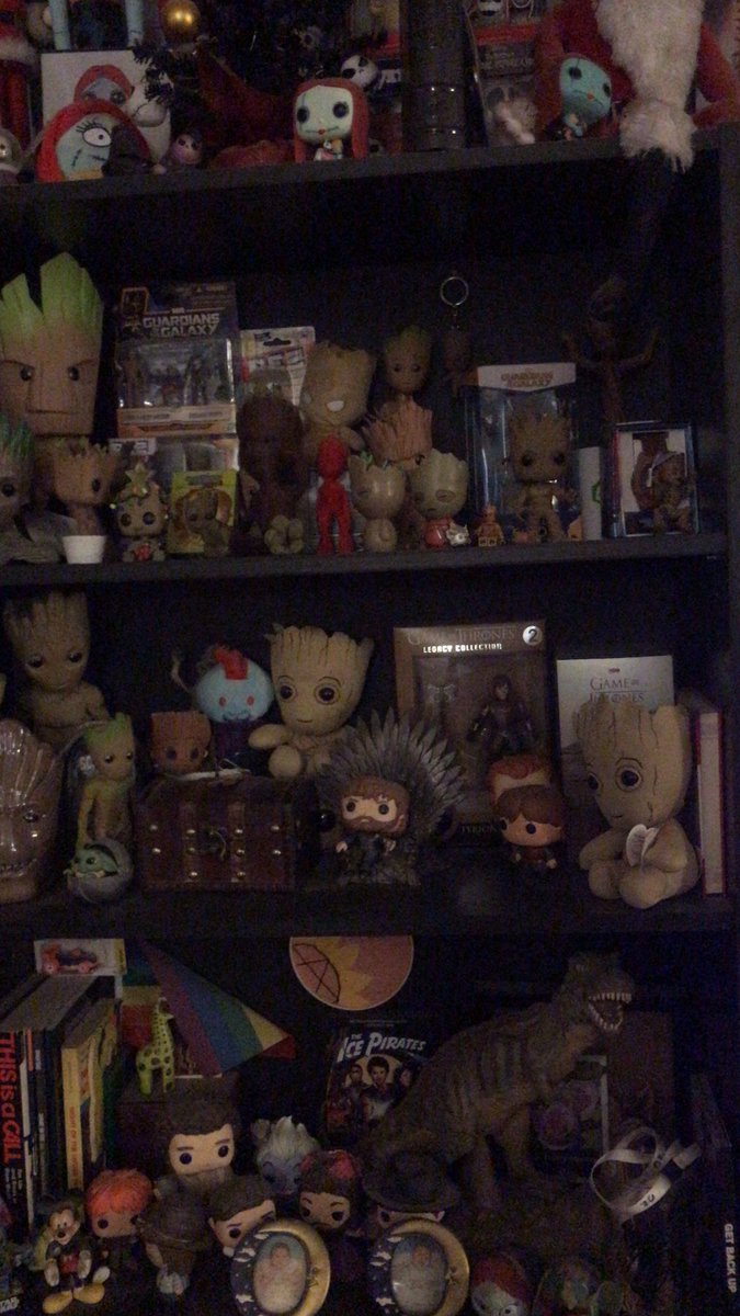 I have a fetish for guys made of hard wood! #birthdaystream #groot #subathon 

twitch.tv/cupcaketattooed
Birthday subathon going on right now!