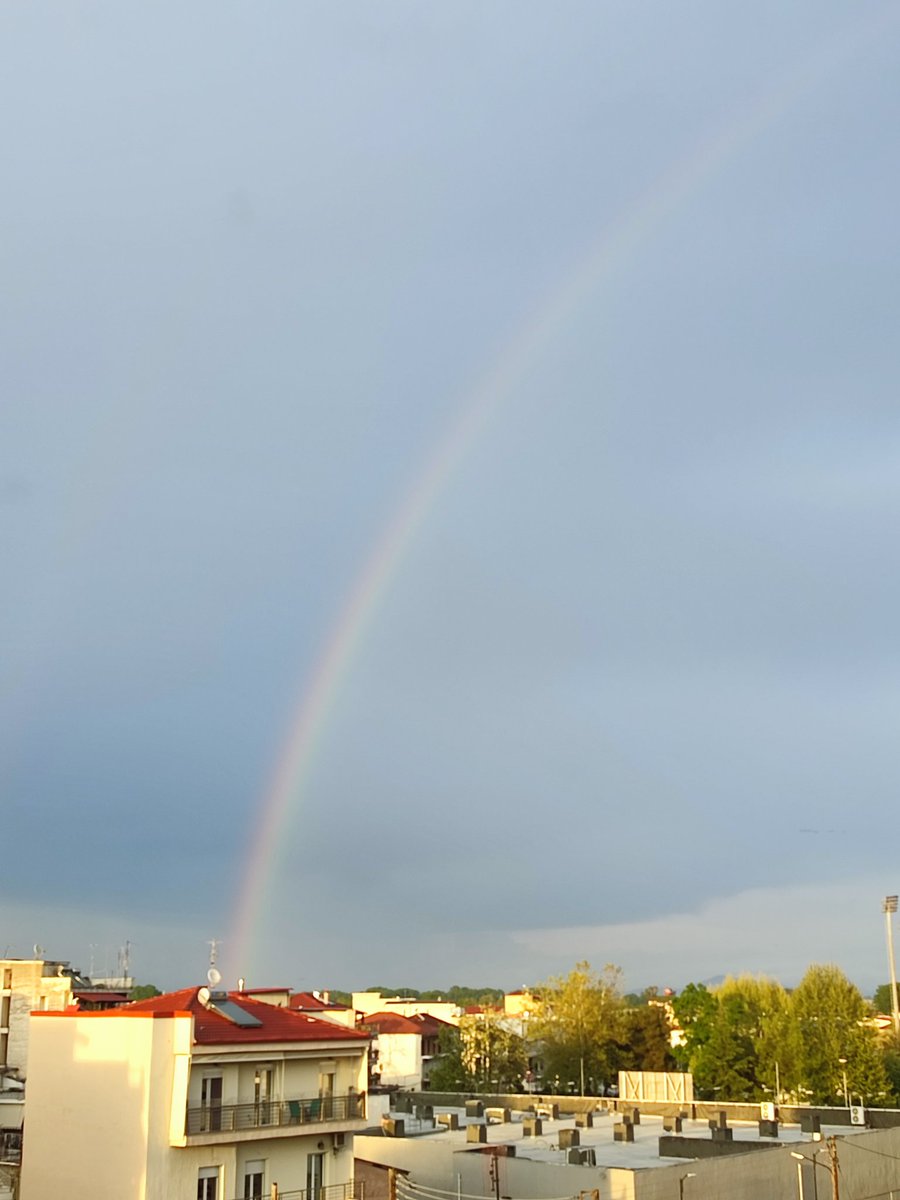 mixalhs_gkikas's tweet photo. Φωτογραφίζοντας το ουράνιο τόξο.
#Photographingtherainbow.
#Rainbow.
#Rainbowtime.
#Rainbowlovers. 📸🌈 https://t.co/4dP89W3x5l