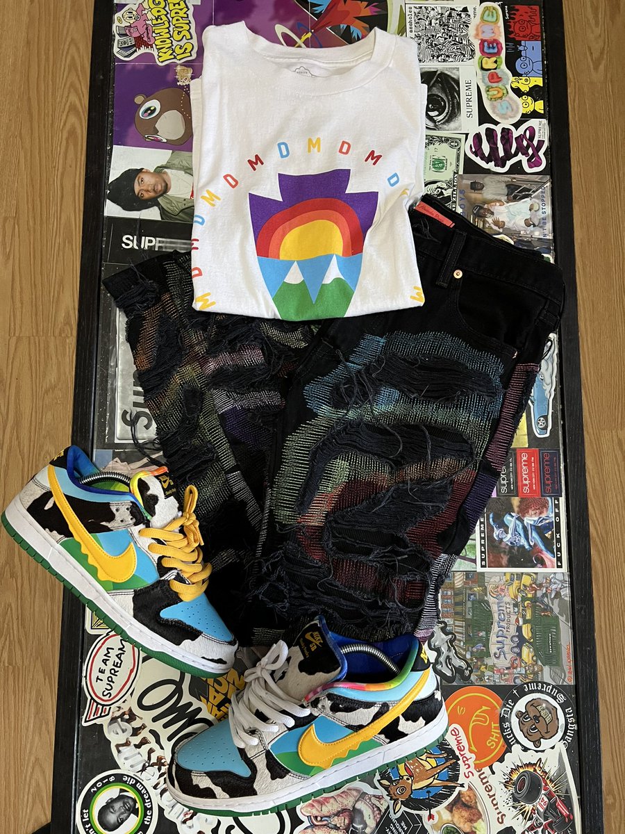 AyoStfuSon's tweet image. A lil color to life. #ripmacmiller #mostdope #nikesb